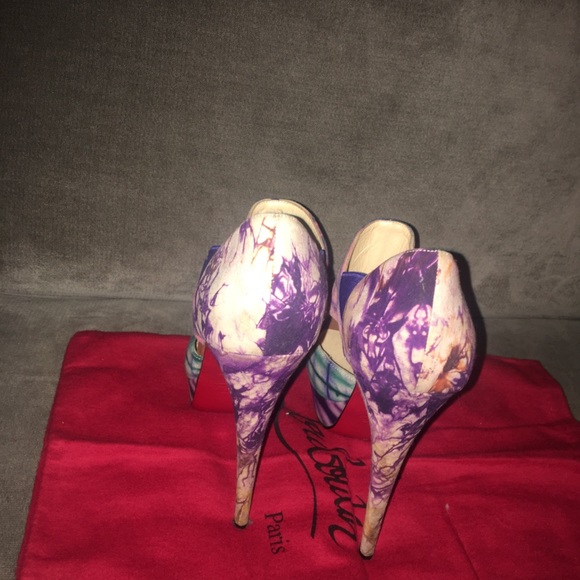 Louboutin Peep Toe - Picture 2 of 3